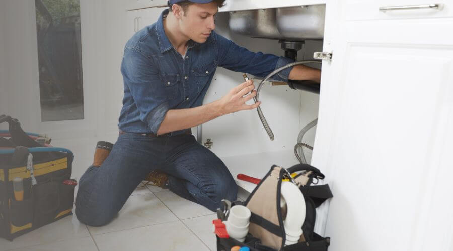 Local expert plumbing services in Bringhurst, IN